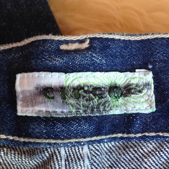 Blue Jeans - Picture 5 of 7